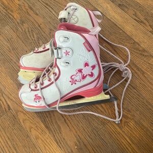 Youth skates size 1